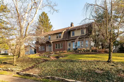 2087 Lower Chelsea Rd, Columbus, OH 43212