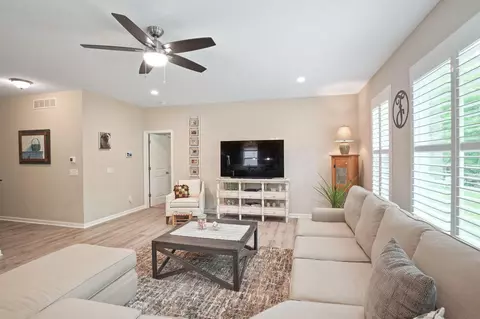 Living - 229 Jay Ct, Delaware, OH 43015 photo 1 of 1