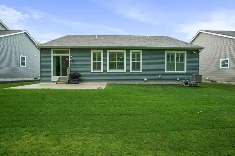 Exterior - 229 Jay Ct, Delaware, OH 43015 photo 7 of 9