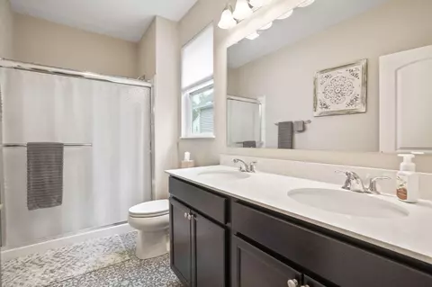 Bath - 229 Jay Ct, Delaware, OH 43015 photo 2 of 2