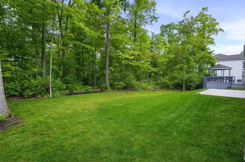 Exterior - 229 Jay Ct, Delaware, OH 43015 photo 4 of 9