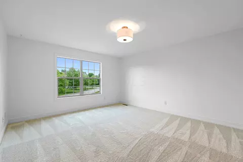 Bedroom - 8127 Conine Dr, Dublin, OH 43016 photo 8 of 9