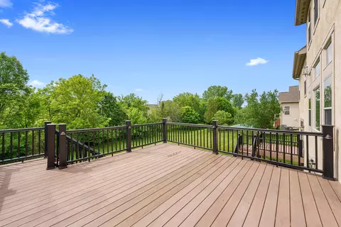 Exterior - 8127 Conine Dr, Dublin, OH 43016 photo 8 of 17
