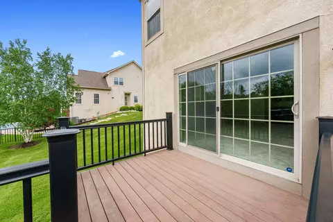 Exterior - 8127 Conine Dr, Dublin, OH 43016 photo 9 of 17