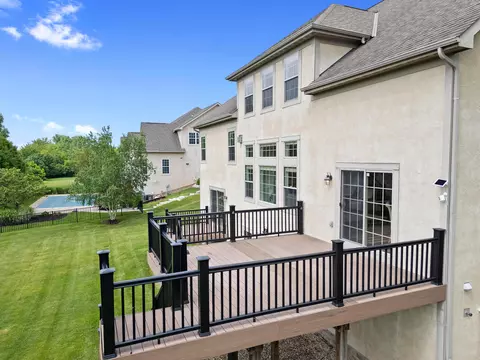 Exterior - 8127 Conine Dr, Dublin, OH 43016 photo 10 of 17