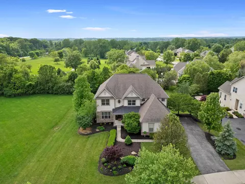 View/Area - 8127 Conine Dr, Dublin, OH 43016 photo 2 of 12