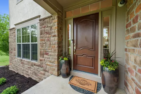 Entry Way - 8127 Conine Dr, Dublin, OH 43016 photo 1 of 6