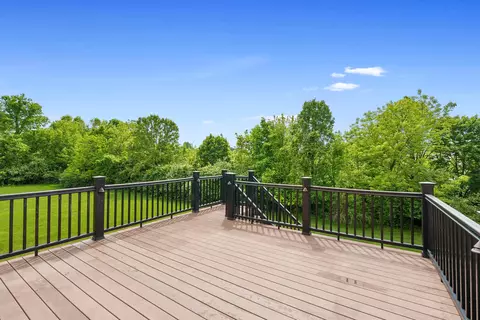 Exterior - 8127 Conine Dr, Dublin, OH 43016 photo 12 of 17