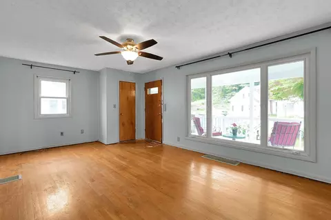1375 4th St, Logan, OH 43138 photo 8