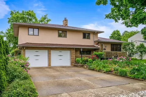 1252 Saling Dr, Columbus, OH 43229