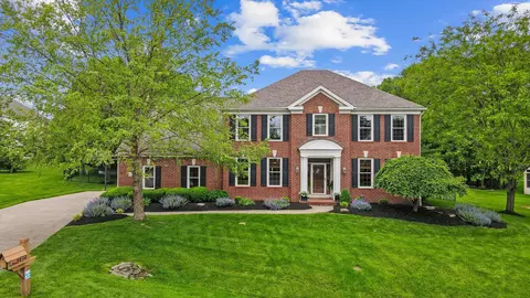 8434 Daventry Ct, Powell, OH 43065