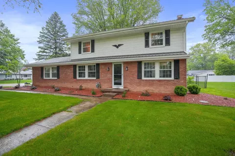 1420 Fairview Ave, Bucyrus, OH 44820