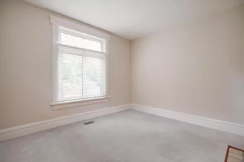 439 E Kossuth St, Columbus, OH 43206 photo 5