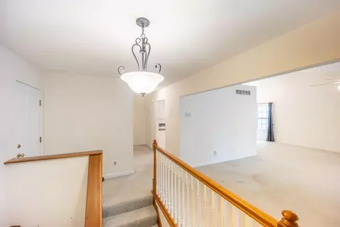 Entry Way - 435 Crystal Dr, Marion, OH 43302 photo 1 of 1