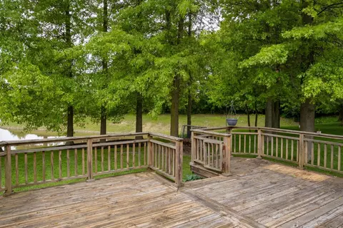 Exterior - 435 Crystal Dr, Marion, OH 43302 photo 4 of 4