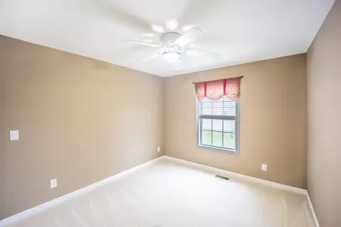 Bedroom - 435 Crystal Dr, Marion, OH 43302 photo 4 of 5