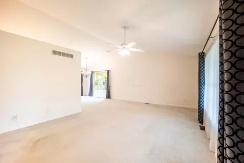 Living - 435 Crystal Dr, Marion, OH 43302 photo 1 of 5