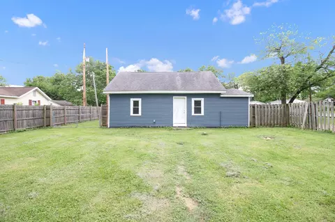 Exterior - 476 Dearborn Ave, Circleville, OH 43113 photo 5 of 6