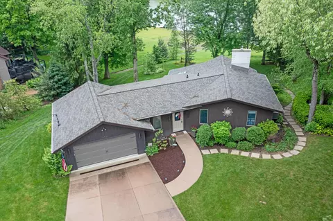 957 Pike Dr, Mansfield, OH 44903