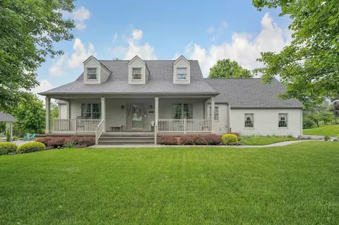 1577 Wheeling Rd, Lancaster, OH 43130