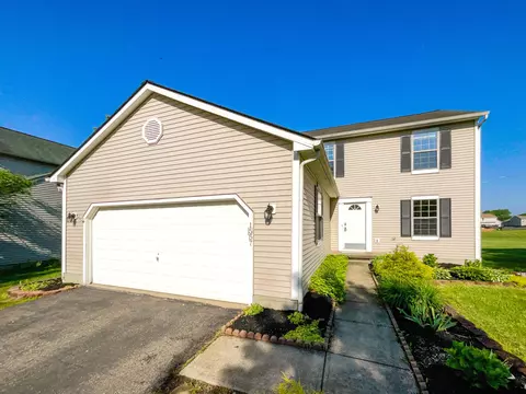 1557 Hocking Valley Pl, Lancaster, OH 43130