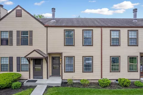 2295 Laurelwood Dr, Columbus, OH 43229
