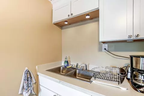 Kitchen - 2501 Roberts Ave, Springfield, OH 45503 photo 3 of 3