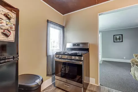 Kitchen - 2501 Roberts Ave, Springfield, OH 45503 photo 2 of 3