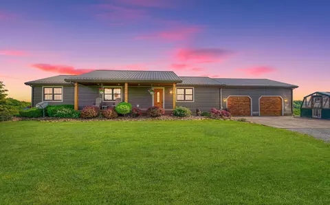 1544 Slab Hill Rd, Oak Hill, OH 45656