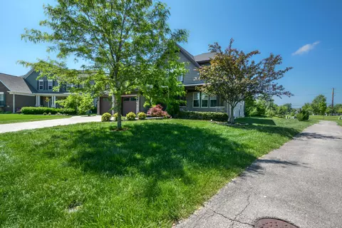 Exterior - 266 Kitdare Dr, Delaware, OH 43015 photo 3 of 7