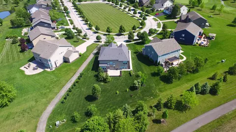 View/Area - 266 Kitdare Dr, Delaware, OH 43015 photo 4 of 8