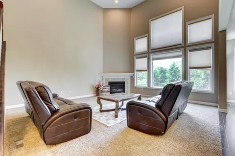 Living - 266 Kitdare Dr, Delaware, OH 43015 photo 1 of 2
