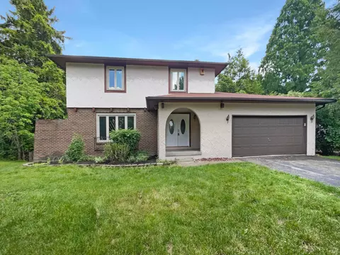 1300 Knollwood Dr E, Columbus, OH 43232