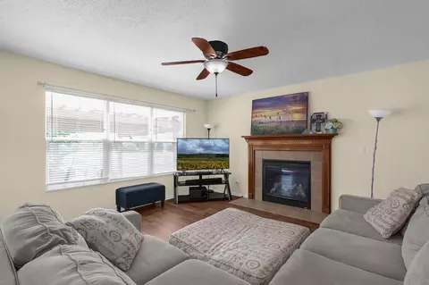 Living - 1854 Declaration Dr W, Lancaster, OH 43130 photo 3 of 4