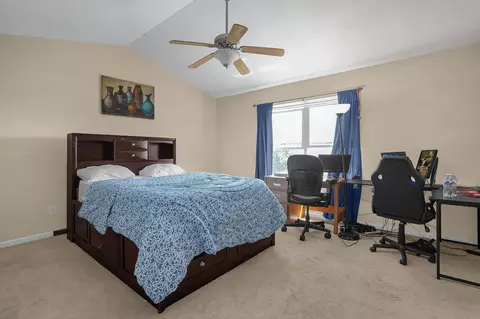 Bedroom - 1854 Declaration Dr W, Lancaster, OH 43130 photo 1 of 9