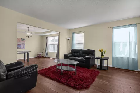 Living - 1854 Declaration Dr W, Lancaster, OH 43130 photo 1 of 4
