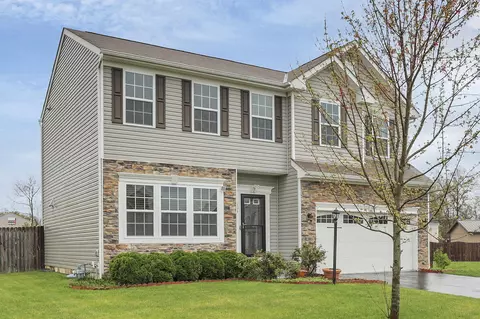 104 Lavender Hill Dr, Pataskala, OH 43062