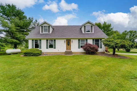 8360 Horn Rd, Gambier, OH 43022