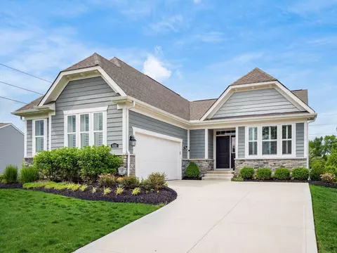 6110 Wilson Dr, Canal Winchester, OH 43110