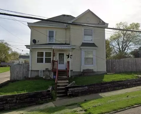 438 S 2nd St, Newark, OH 43055