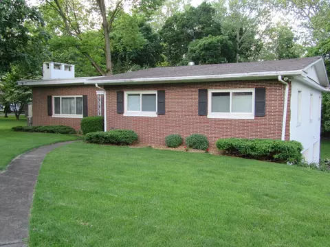 929 Pleasantville Rd, Lancaster, OH 43130