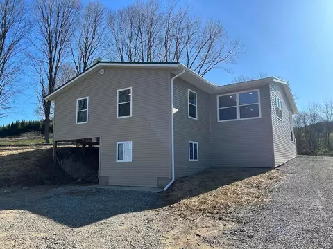 Exterior - 11295 Techniglas Rd, Newark, OH 43055 photo 3 of 13