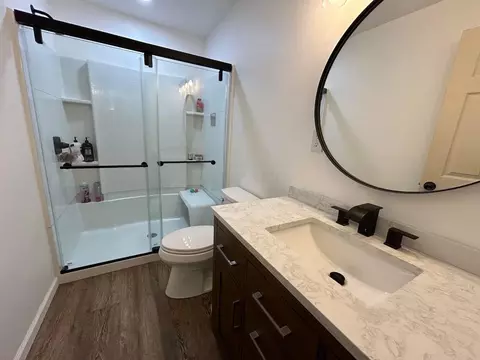 Bath - 11295 Techniglas Rd, Newark, OH 43055 photo 1 of 3