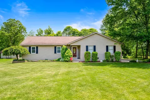 2482 Gooding Rd, Marion, OH 43302
