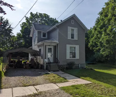89 N Pine St, Newark, OH 43055