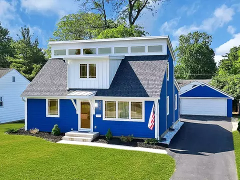 2225 Edgevale Rd, Columbus, OH 43221