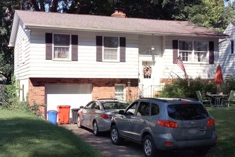 801 Griswold St, Worthington, OH 43085