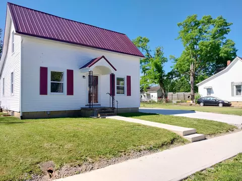 738 Mirabeau St, Greenfield, OH 45123