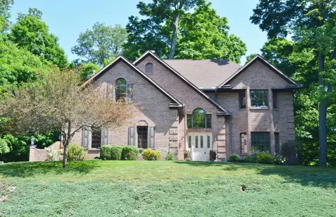 4214 Stone Bridge Dr, Springfield, OH 45504