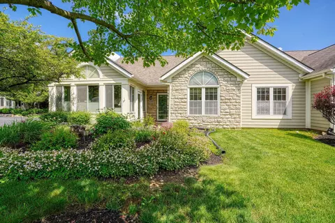 6333 Pinehurst Pointe, Westerville, OH 43082
